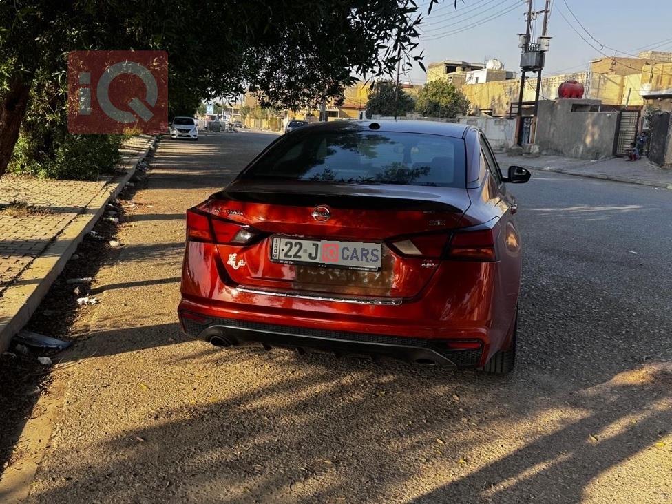 نیسان ئەلتیما